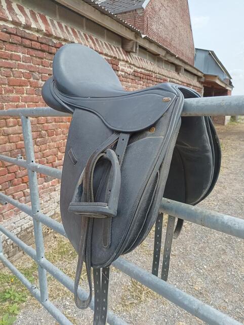 Selle de dressage eric thomas