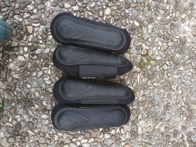 2 paires de guêtres