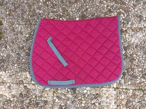 Tapis bordeaux