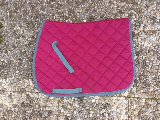 Tapis bordeaux