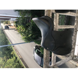 A vendre selle mixte Eric Thomas d’occasion