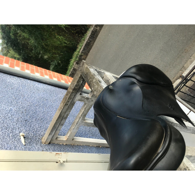 A vendre selle mixte Eric Thomas d’occasion