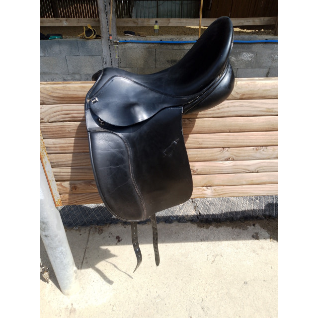 Selle dressage 17.5