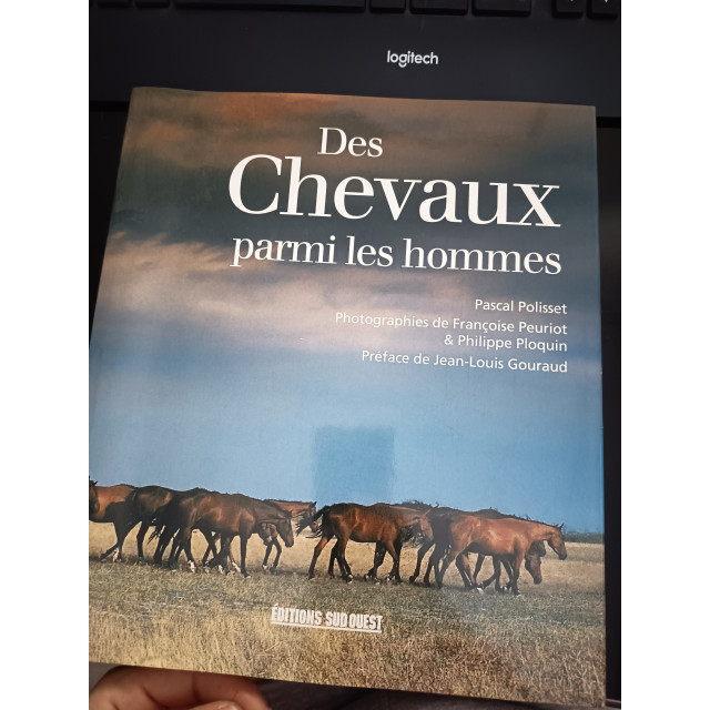 livre des chevaux parmi les hommes
