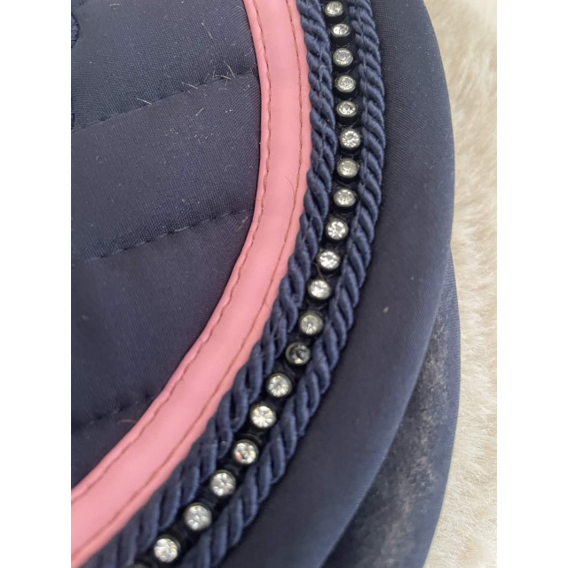 Tapis harcour limité Romane bleu marine rose