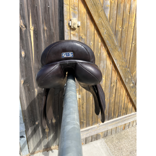Selle mixte 17 pouces