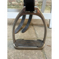 Selle dressage noir équipée 17,5 pouces - Modèle Grand Gilbert, marque Passier - année 2015