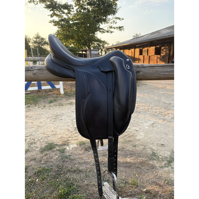 Selle de dressage Devoucoux
