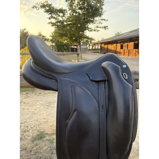 Selle de dressage Devoucoux
