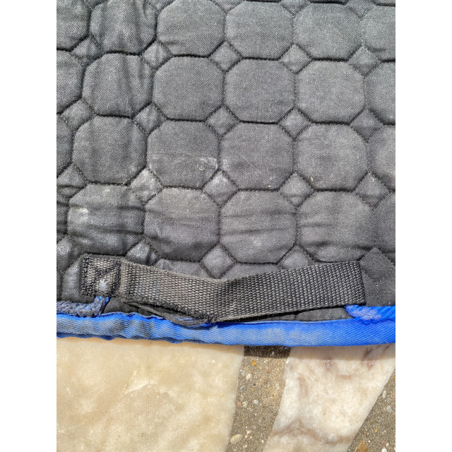 Tapis Equiline noir et liseré bleu roi