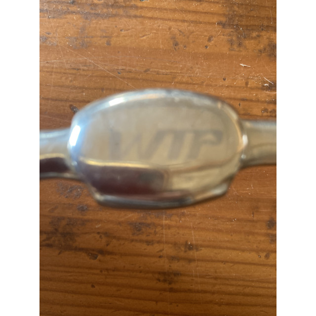 Mors WTP (Winning Tongue Plate) à anneaux en D (Dee Ring Eggbutt), 127 mm.