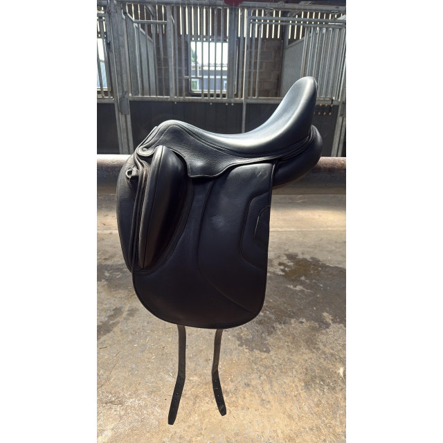 Selle de dressage Antares