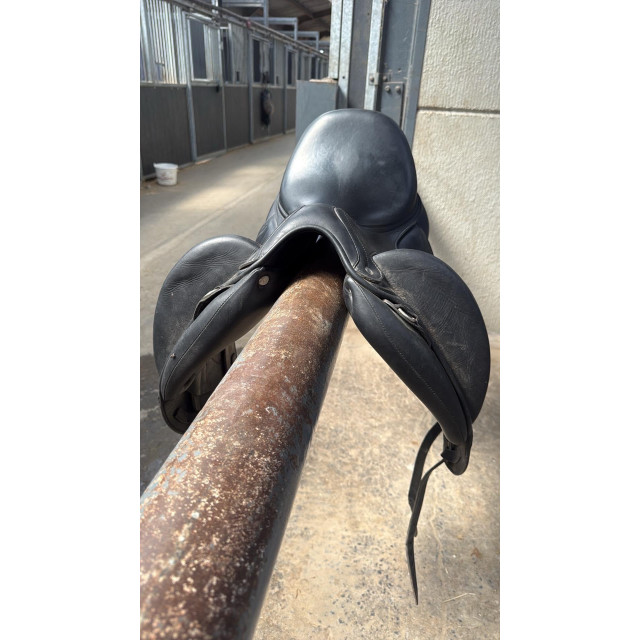 Selle de dressage Antares