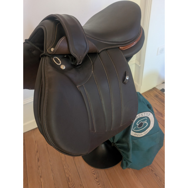 Forestier Seoul Sport 17,5" – Excellent état