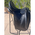 Selle de dressage