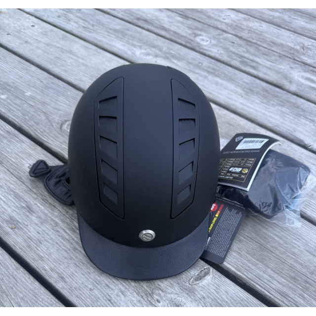 Bombe / Casque d'équitation Back on Track EQ3 Mips - T56 - Neuve avec étiquette