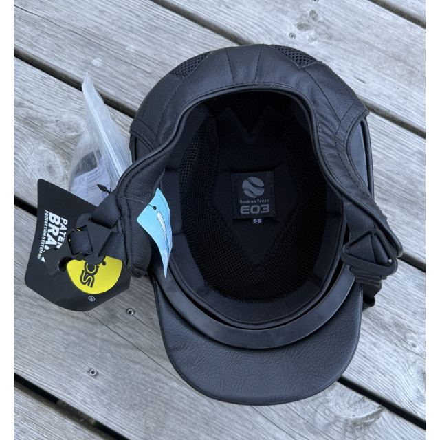 Bombe / Casque d'équitation Back on Track EQ3 Mips - T56 - Neuve avec étiquette