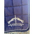 Ensemble bonnet + tapis Veredus