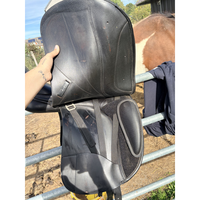 Selle de dressage