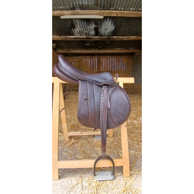 Selle obstacle Forestier Séoul 18"