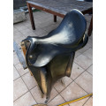 Selle de dressage HENNIG