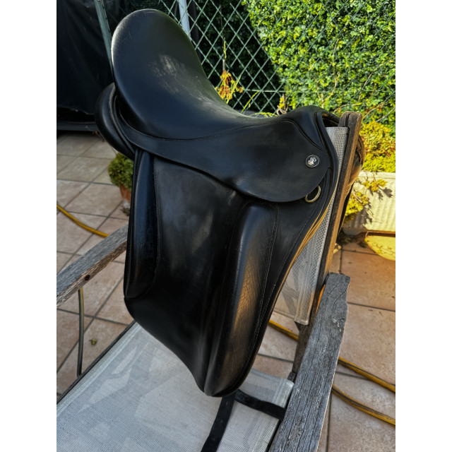 Selle de dressage HENNIG