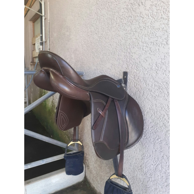 Selle IKONIC 17"