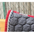Tapis ANIMO noir bordure rouge blanche et liseret