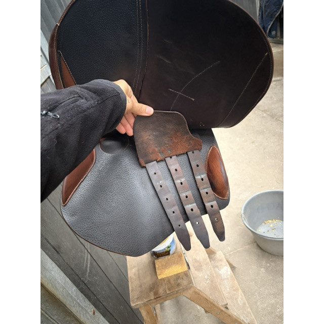 Selle Arion Jumping taille 17