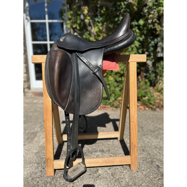 SELLE DE DRESSAGE PRESTIGE