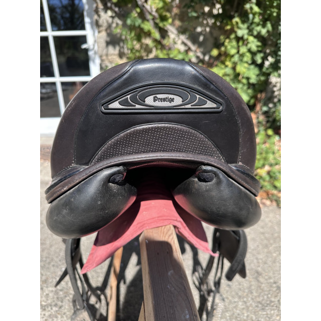 SELLE DE DRESSAGE PRESTIGE