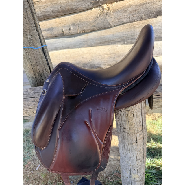 Selle dressage Devoucoux Makila Lab