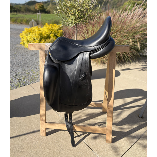 Selle de dressage