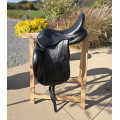 Selle de dressage