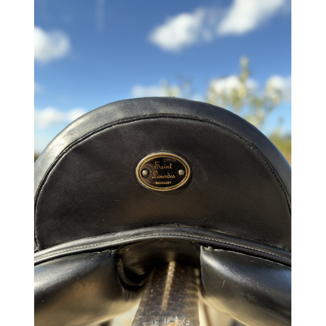 Selle de dressage
