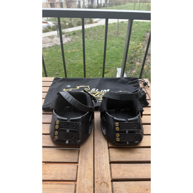 Hipposandales scoot boots