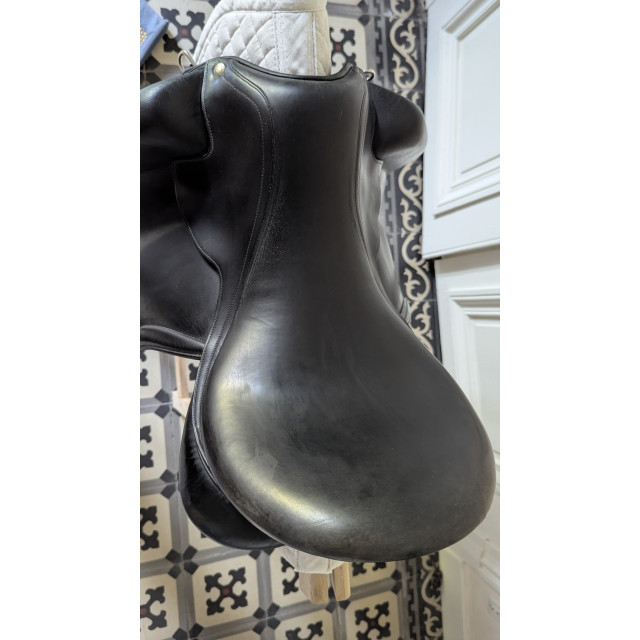Selle de dressage Aulion 17.5 p en parfait état