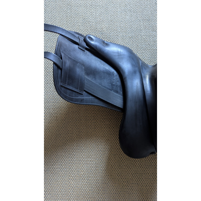 Selle de dressage Aulion 17.5 p en parfait état