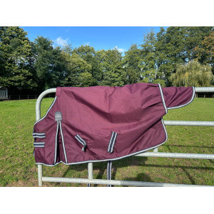 Couverture imperméable 100g poney