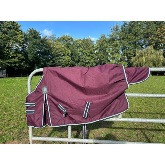 Couverture imperméable 100g poney