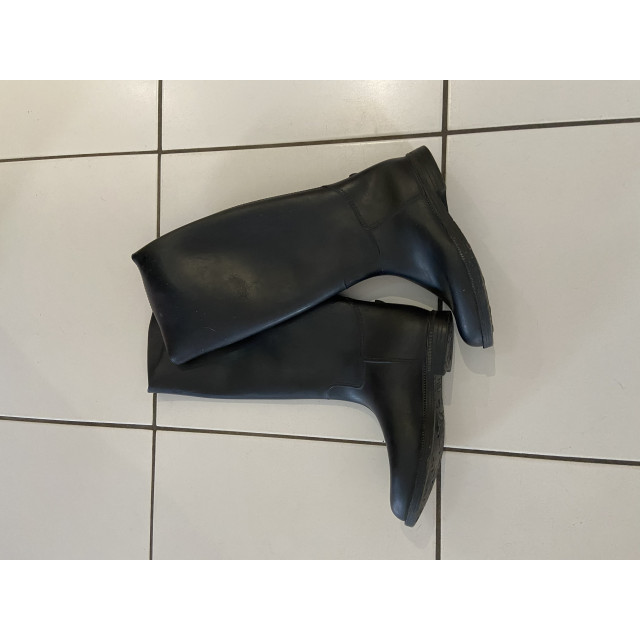 Bottes noires synthétiques imperméables