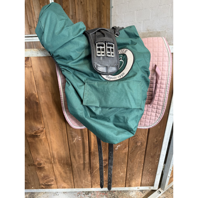 Selle de dressage forestier modèle Aachen 17