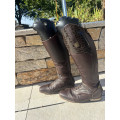 Bottes mountain horse