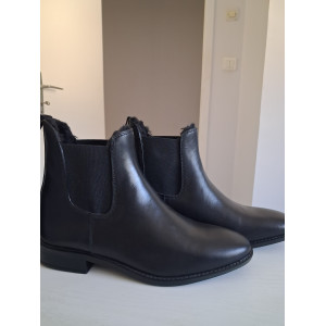 Boots HKM