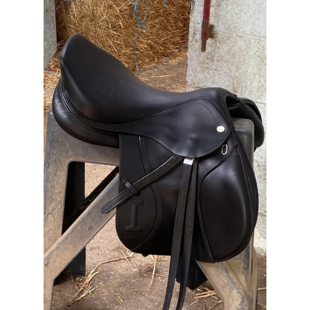 Selle de saut Ikonic Elite