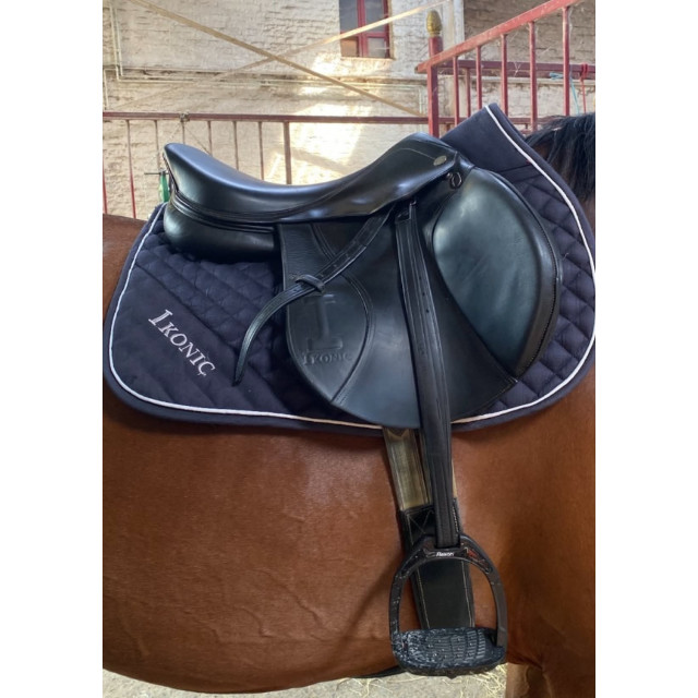 Selle de saut Ikonic Elite