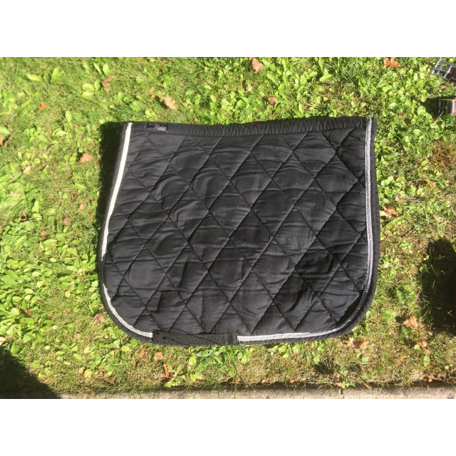Tapis noir