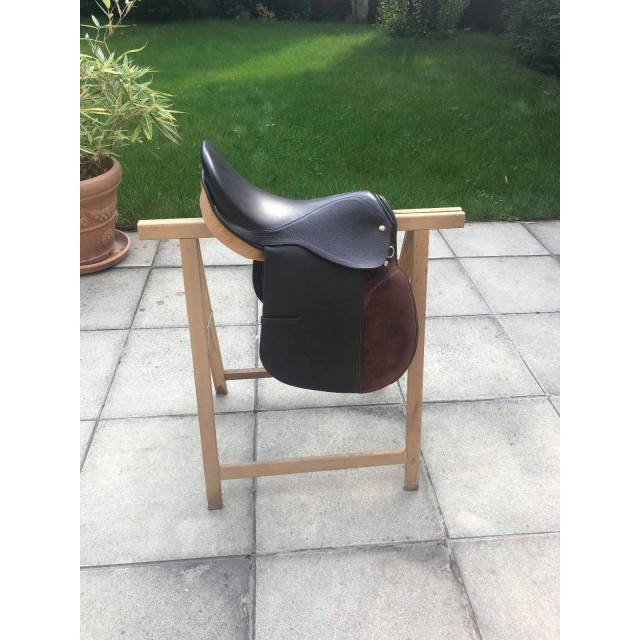 Selle mixte orientée dressage
