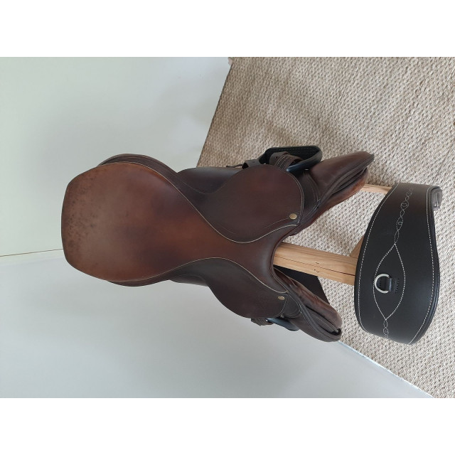 Selle delgrange marron 17.5