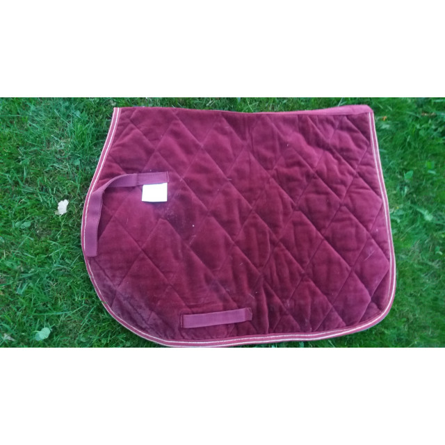Tapis bordeaux